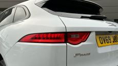 Jaguar F-Pace 2.0d [240] Chequered Flag 5dr Auto AWD Diesel Estate